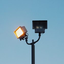 街区亮化只能全开全关？问题出在 3 个回路怎么切（图1）