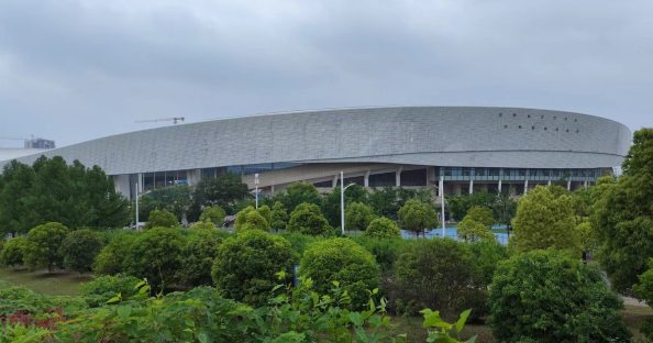肖战演唱会首排 25 万是编的:花 1960 买内场,你以为买到(图1)